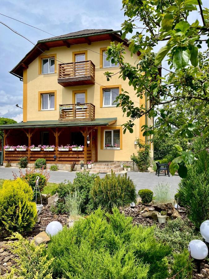Ніч Над Карпатами Slavske Exterior foto
